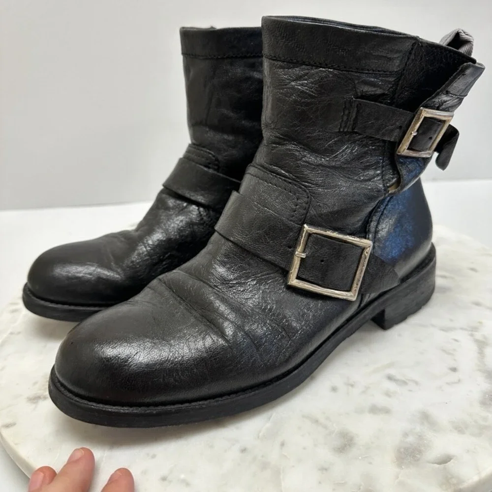 Jimmy‎ Choo Biker Boot Womens 39 9 Black Leather Ankle Buckles Pull On Moto Edgy
